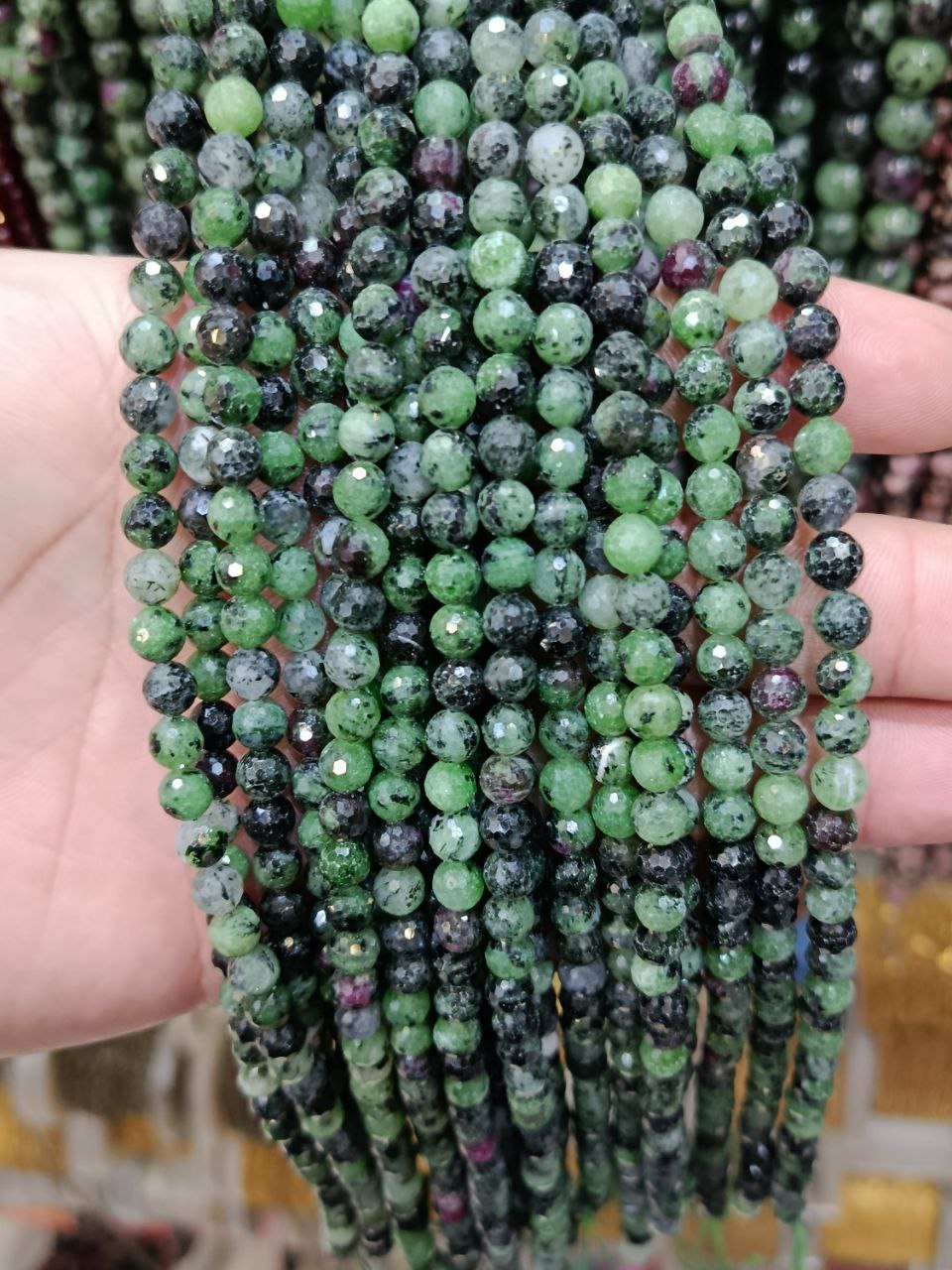 hiba-stone-s zeosit-size 6 سنگ زئوسیت تراش خورده - تصویر 1